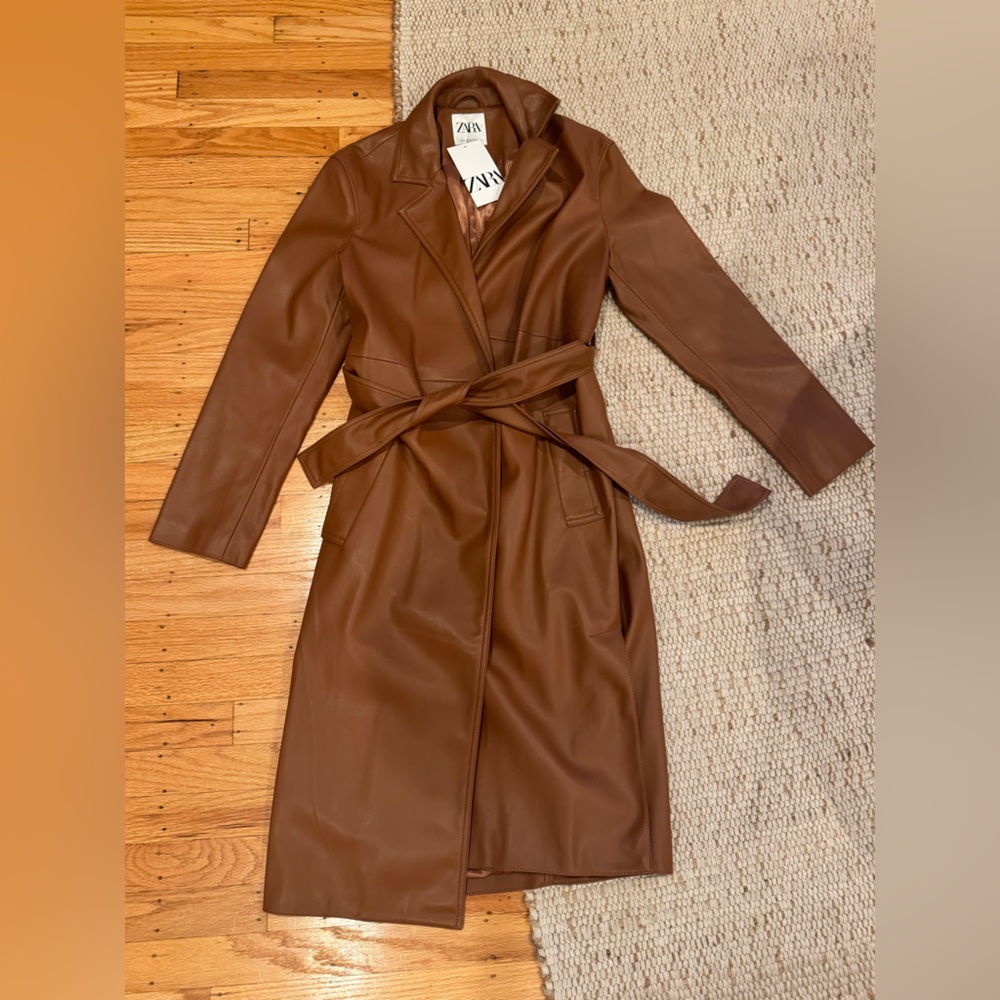 New with tags Zara faux leather trench. Perfect condition